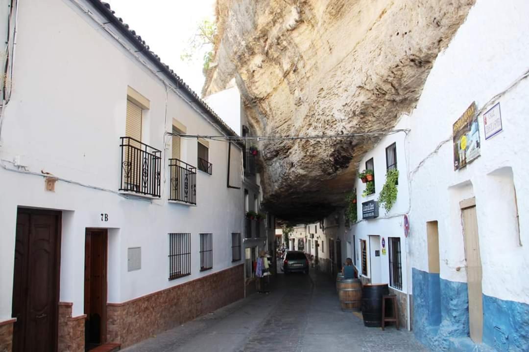 La Roca Encantada Setenil De Las Bodegas Exterior foto